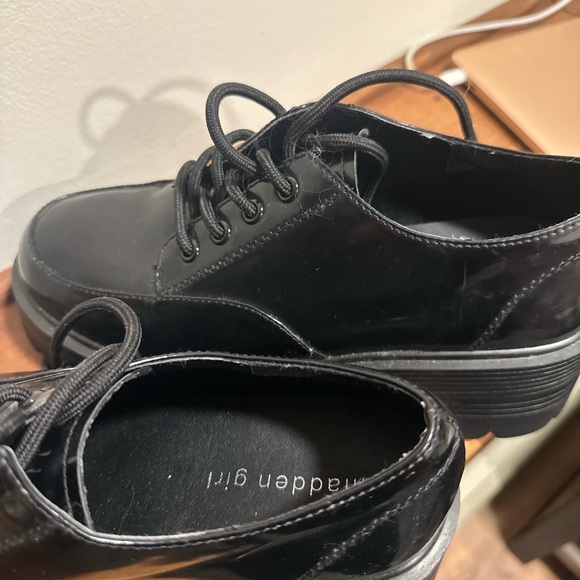 Steve Madden Black Platform Oxford Shoes - Picture 6 of 7